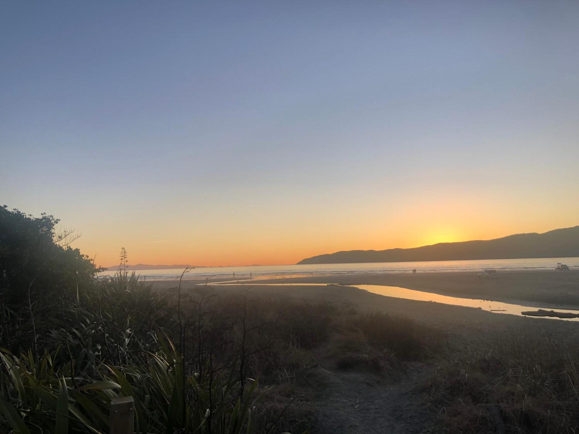 Top Floor Bed And Breakfast Paraparaumu Zewnętrze zdjęcie